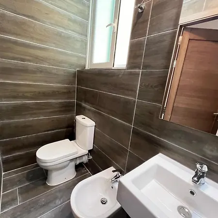 1 Bedroom شقة